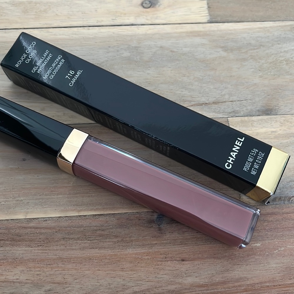 Chanel rouge coco gloss 716 Carmel